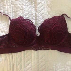 Victoria’s Secret maroon lace push-up bra 32C